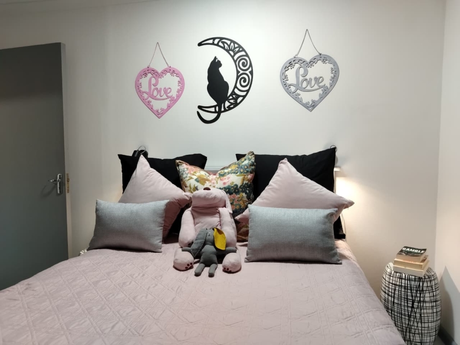 2 Bedroom Property for Sale in Westhill Western Cape